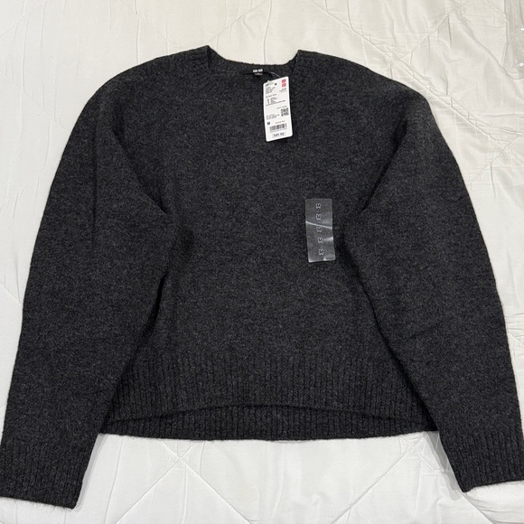 Uniqlo Sweaters - Uniqlo Women's Dark Gray Crew Neck Sweater